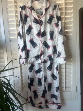 White Printed Women's Pajama Set with Black & Pink “Gorgeous” Guinness Motif